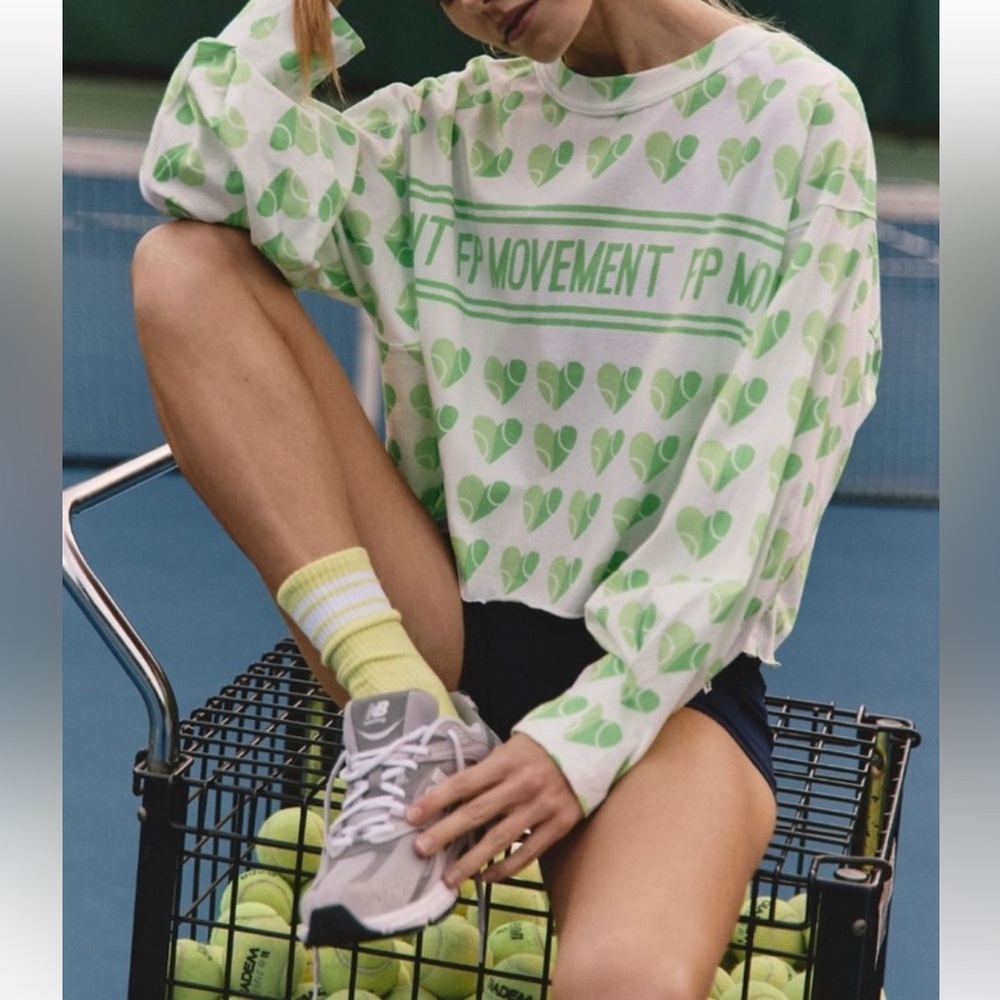 Free People FP Movement Inspire Layer Love Of The Game Court Logo Tee Sz XS NWT